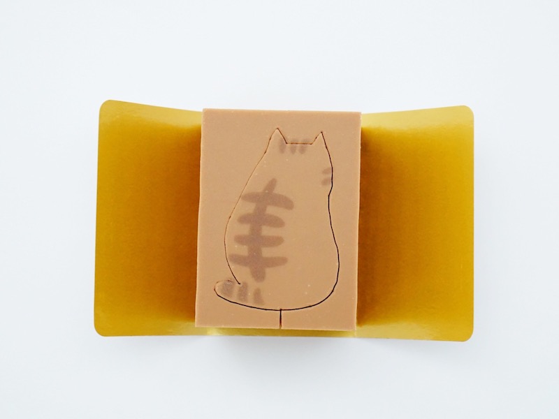 にゃんこのバウム 厚紙を外したところ