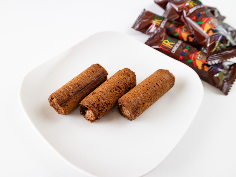 チロリアン(コーヒーヌガー)お皿に並べたところ