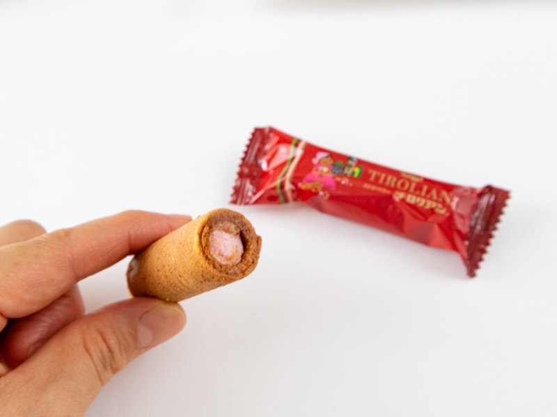 チロリアン ストロベリー味のクリーム