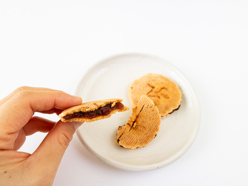 鶴屋八幡 いただき中身の餡