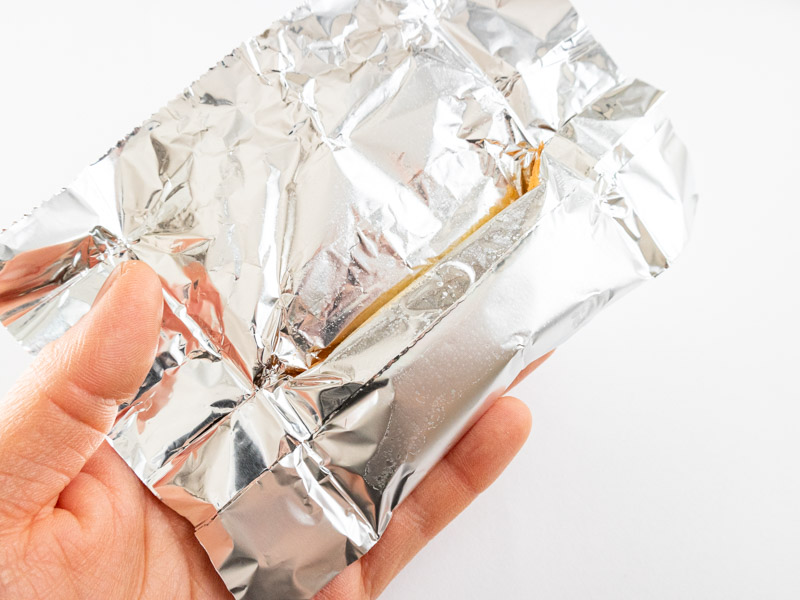 瑠異沙(るいさ)アルミホイルの包み