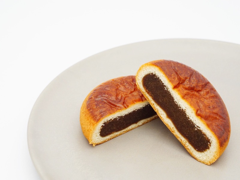 月寒あんぱん本舗 月寒あんぱん 黒糖あん半分