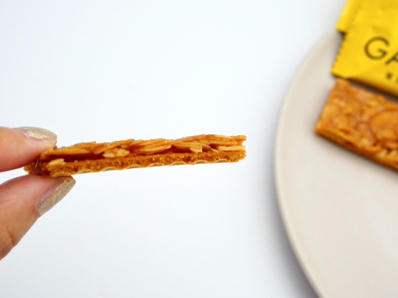 上野風月堂 東京カラメリゼ ゴーフランタン 厚み