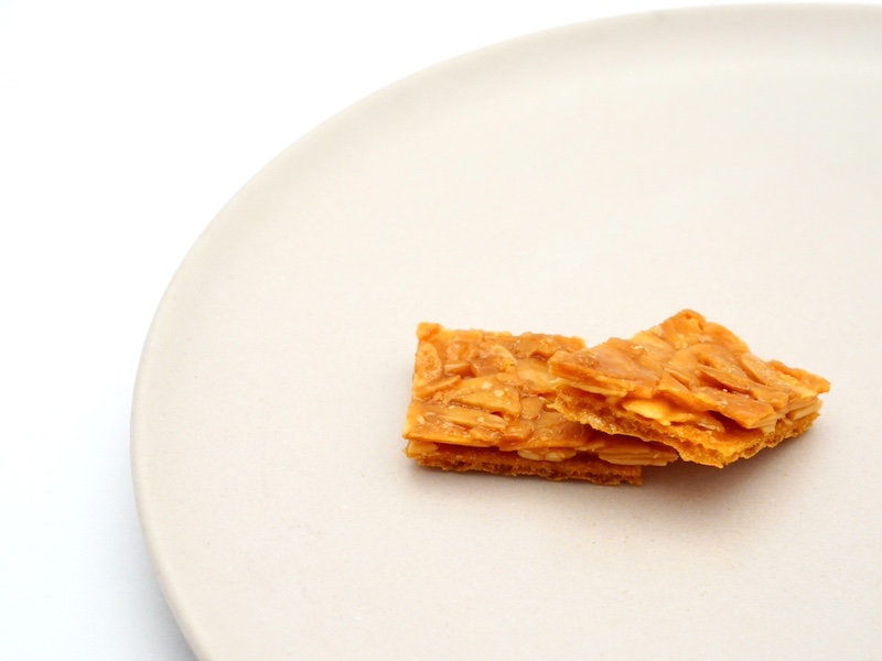 上野風月堂 東京カラメリゼ ゴーフランタン 断面