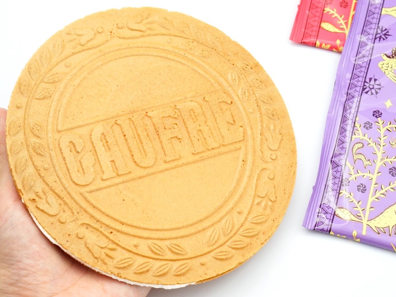 上野風月堂 ゴーフル 開封したところ