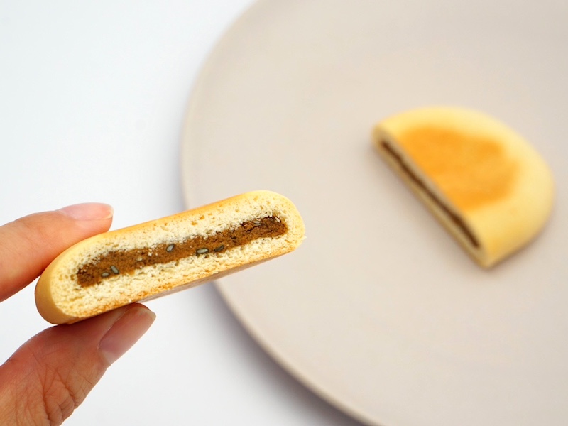 御粽司 百波 とうまん 黒糖の断面