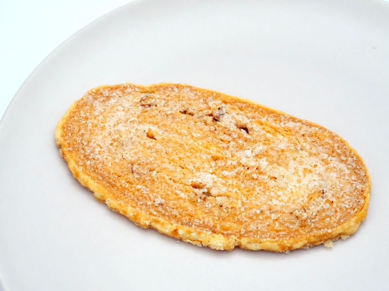 帝国ホテル アーモンドパイアソート プレーンの裏面