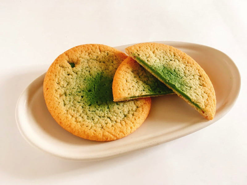 丸十生サブレ　霧島茶チョコレート中身