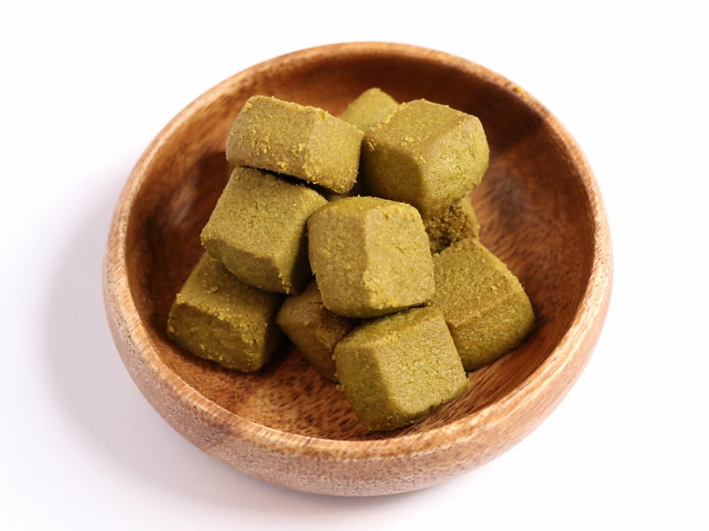 濃い西尾の抹茶 お口の中でほろほろっとなくなるクッキー 中身(拡大)の写真