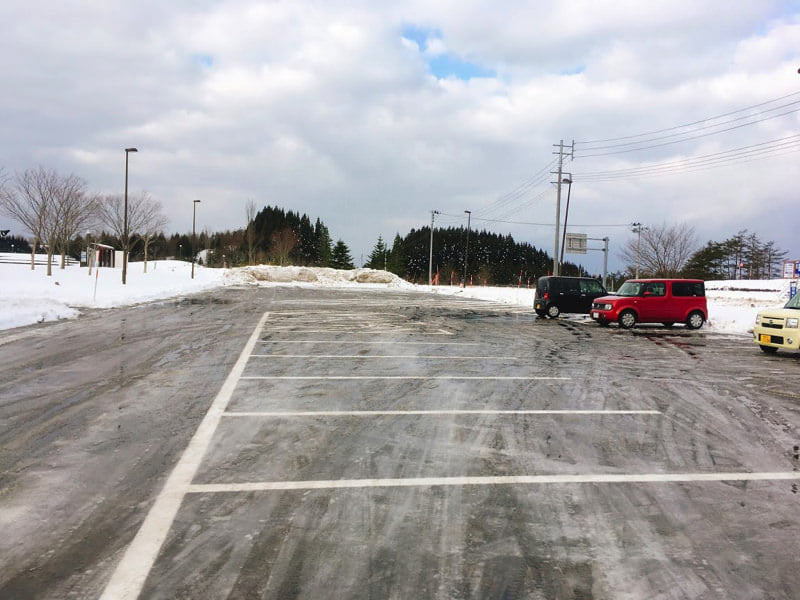 大館能代空港駐車場