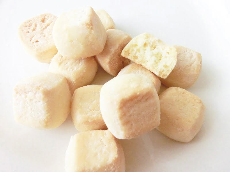 出雲・和三盆のポルボローネ　アップ