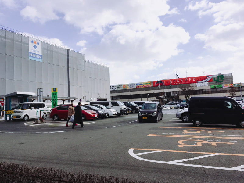 秋田駅駐車場