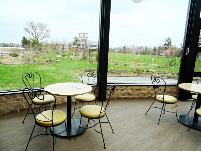 花ロードえにわの休憩コーナー