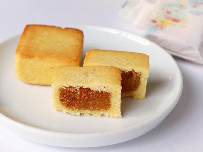 鳳凰の絵のパイナップルケーキ