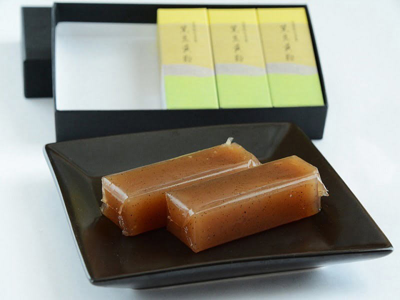 小形羊羹 黒豆黄粉 中身写真