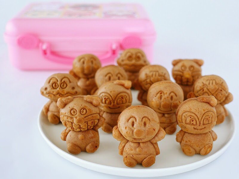 アンパンマンカステラ焼き(ピンク) 中身