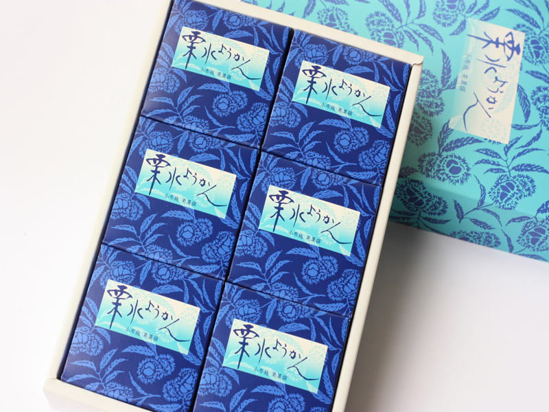 桜井甘精堂 純栗水ようかん 開封した写真