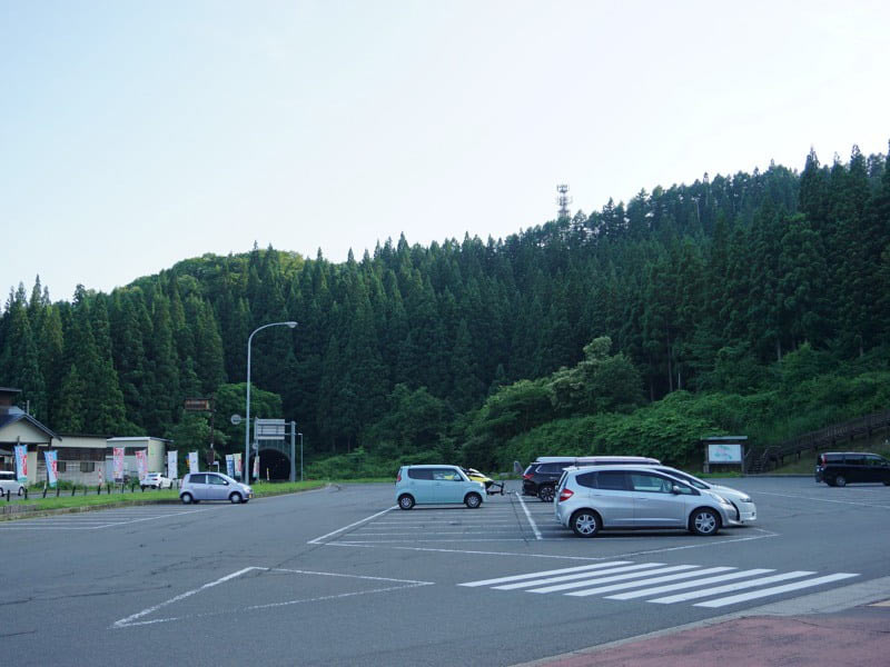 道の駅さんない駐車場