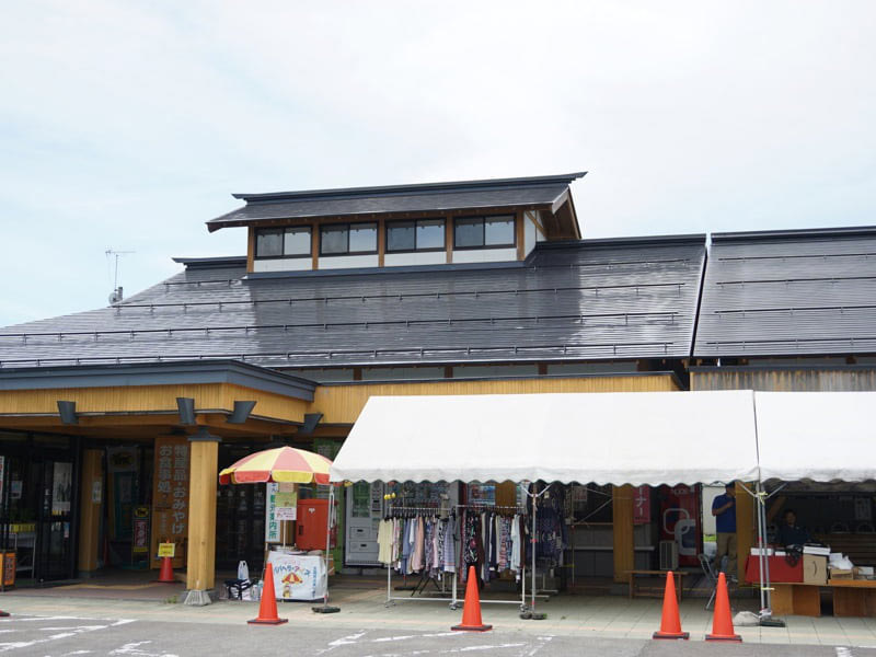 道の駅せんなん外観