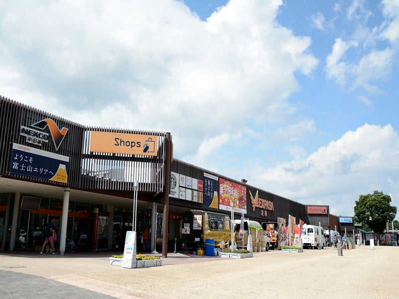 足柄サービスエリア上り外観