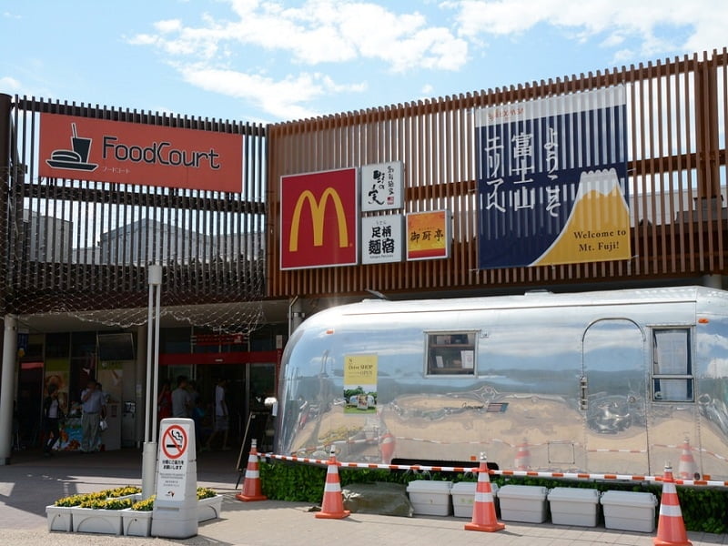 足柄サービスエリア上り フードコート