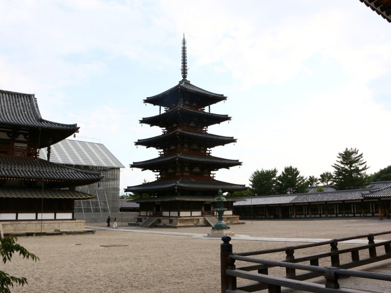 法隆寺五重の塔