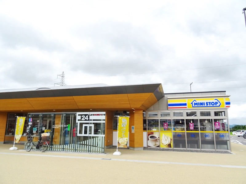 道の駅 国見 コンビニ併設