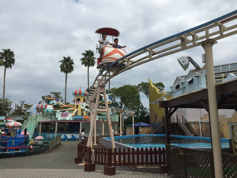 神戸市立須磨海浜水族園遊園地