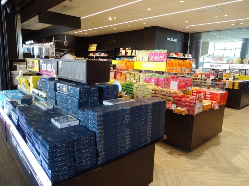 苫小牧西港フェリーターミナルのショップ