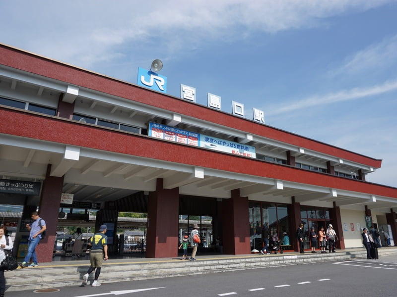 JR宮島口駅外観