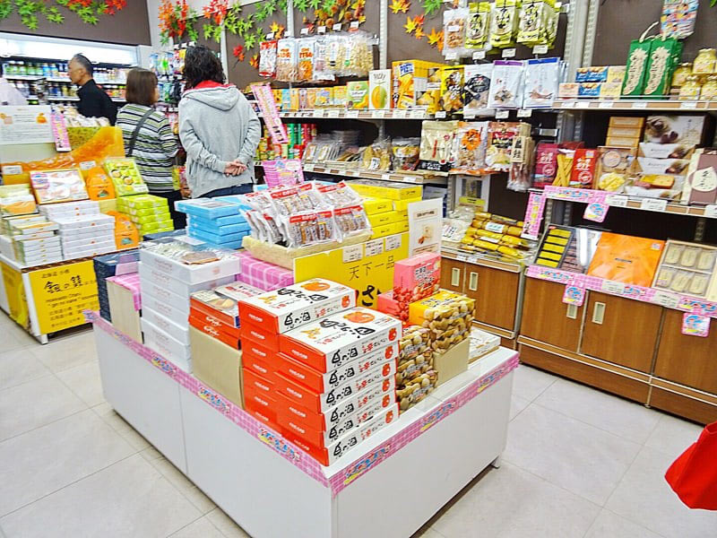 金山PAのおみやげコーナー