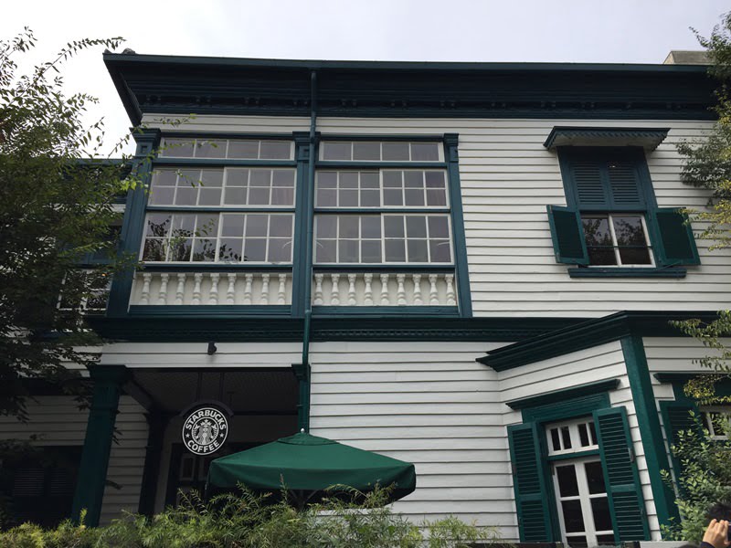 北野異人館街スタバ