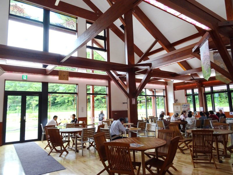 道の駅あかいがわ テーブル席