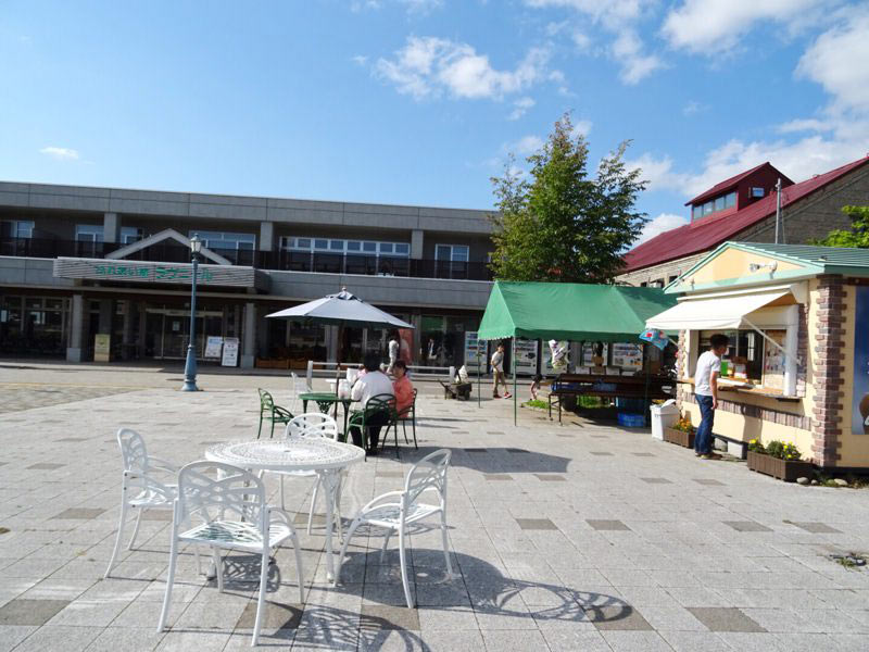 道の駅びえいの建物前