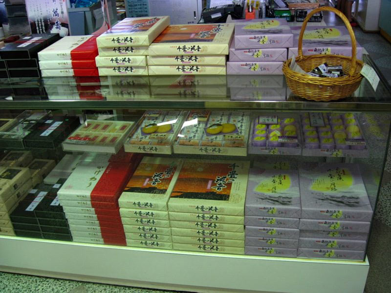 南紀白浜空港 おみやげ(ガラスケース)