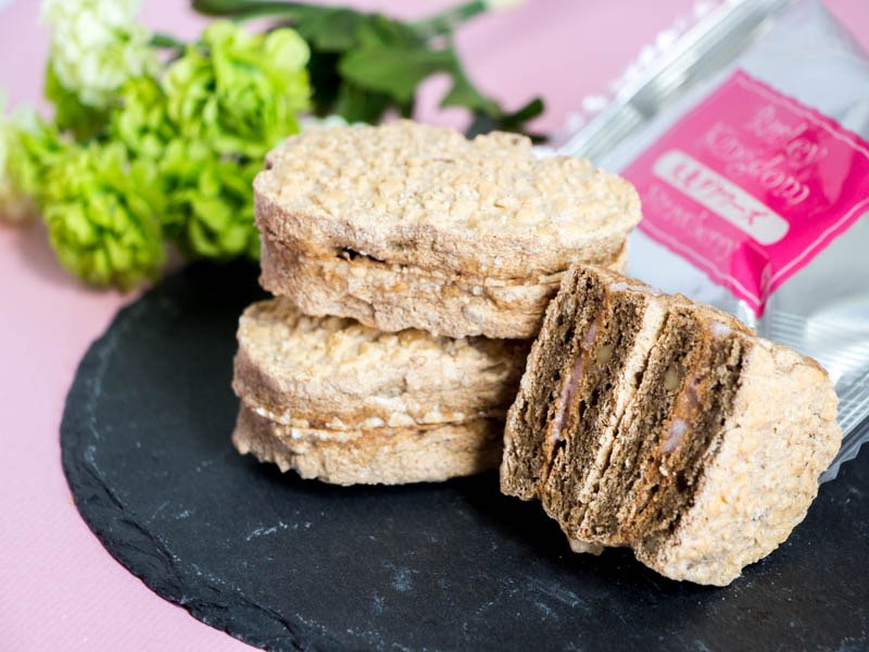 大麦ダクワーズいちご 中身の写真