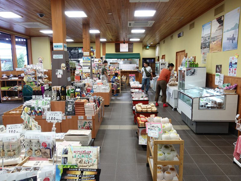 安来駅 お土産屋