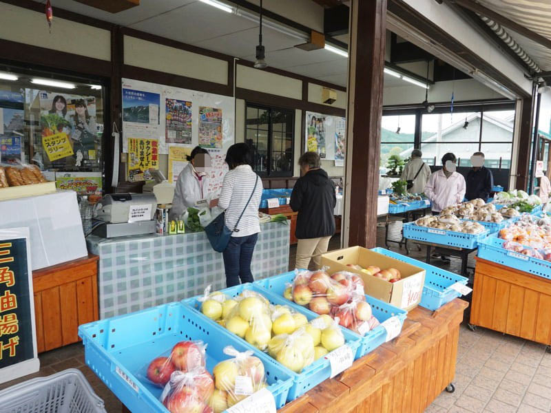 道の駅路田里はなやま産直