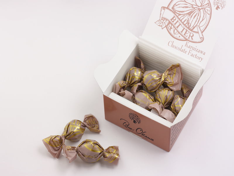 軽井沢チョコレートファクトリー　チョコレートボールビター　開封した写真