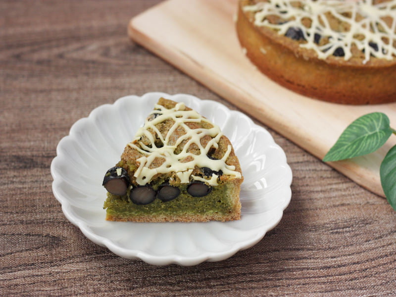 平五郎 宇治抹茶と黒豆のタルト 中身の写真