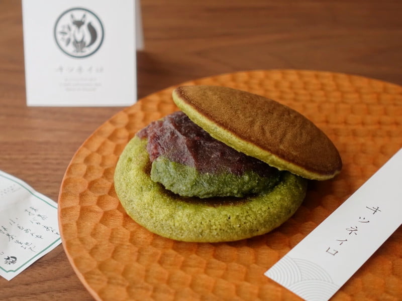 キツネイロ 抹茶バターどらやき 中身