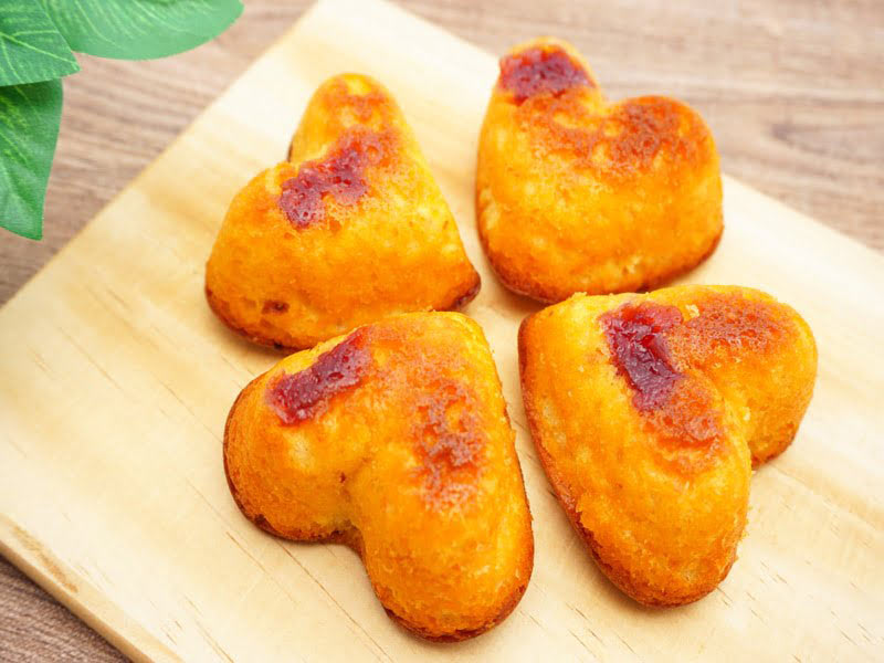 ガトウ専科　木苺といちごのハチミツマドレーヌ　中身の写真アップ