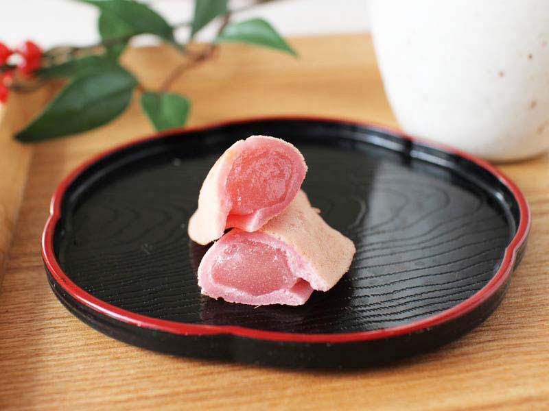 長良川銘菓いちご飛あゆの断面写真