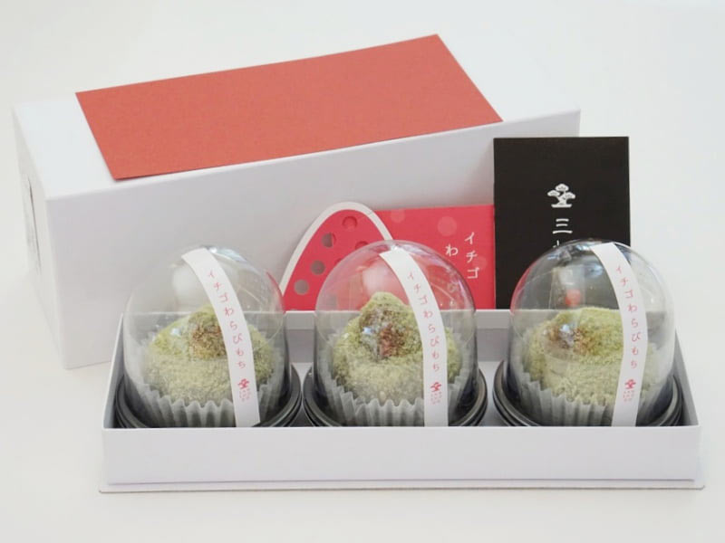 三松堂 イチゴわらびもち開封後