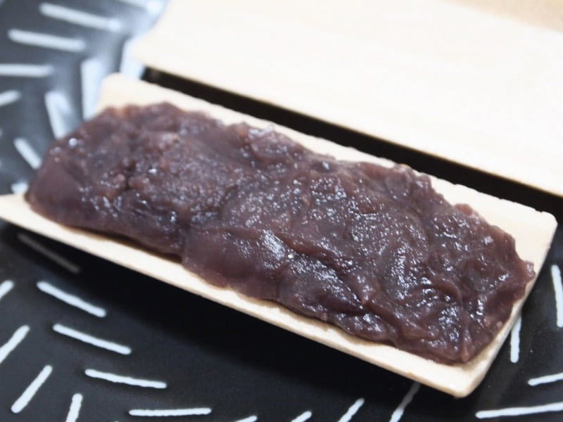 新町最中 中身の写真4