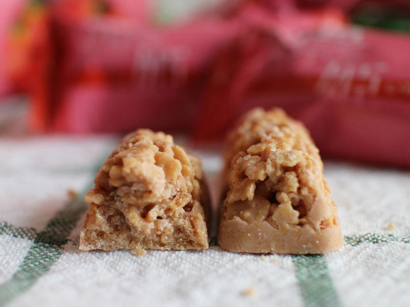 濃姫いちごチョコクランチの断面写真