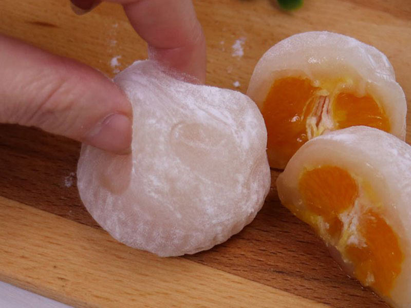 小ざくらや一清おほほっみかんをつかんだ写真