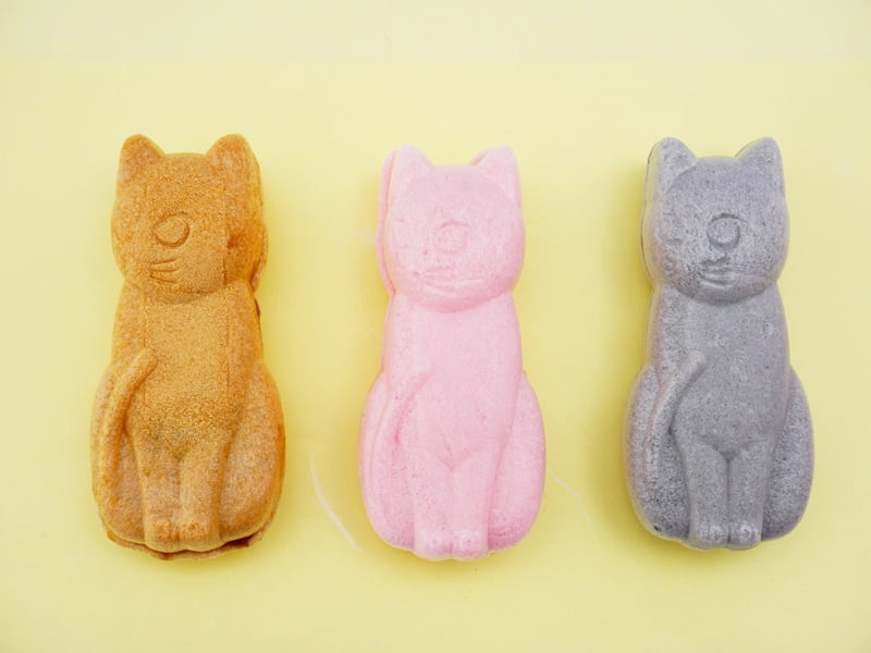 梅花亭 神楽坂福来猫もなか 中身の写真