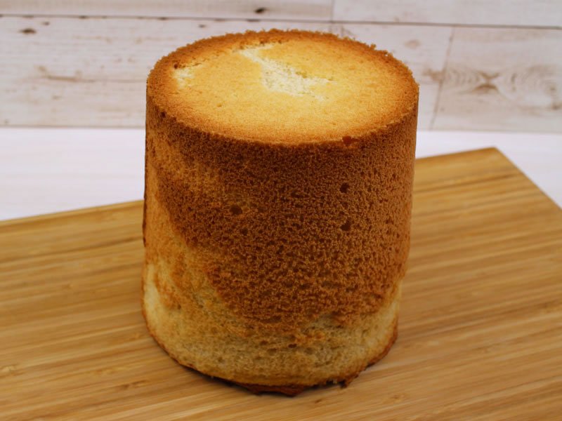 ffフレイバーセレクトメイプルシフォンケーキの型を外した写真