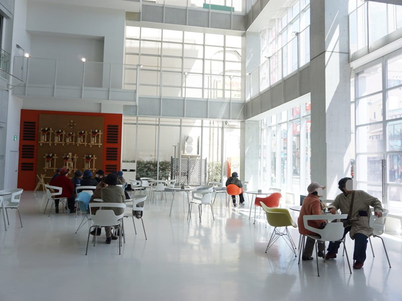 八戸ポータルミュージアムはっち吹き抜け